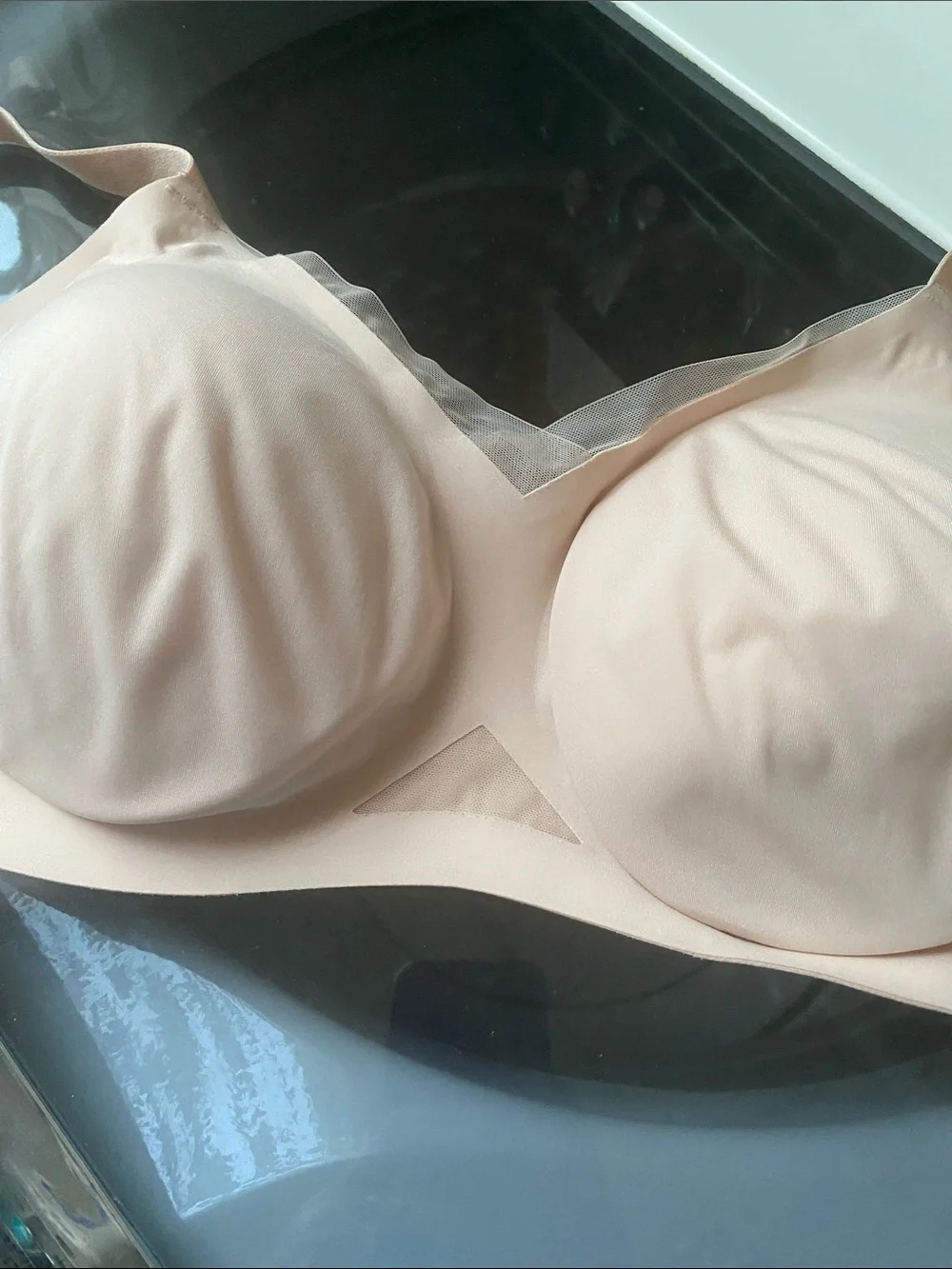 Preowned (never  worn )Honeylove  Seamless Nude Wireless Bra XL
